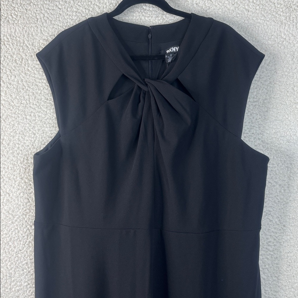NWT DKNY Womens Black Scuba Crepe Twist Keyhole Neck Midi Dress PLUS SIZE 20W - Picture 4 of 14